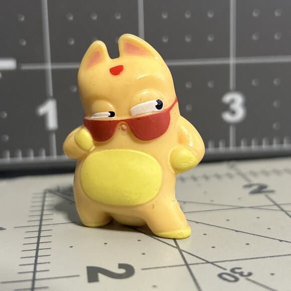 Lost Kitties Multipack Series 1 Eugene Figure - Picture 4 of 4